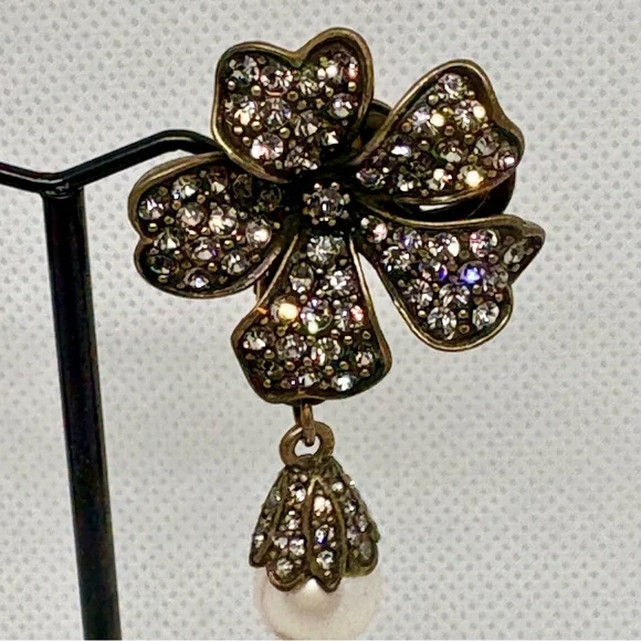 Vintage Rhinestone Pearl Drop Clover Clip-On Earrings, Lucky Charm Jewelry - Picture 3 of 10